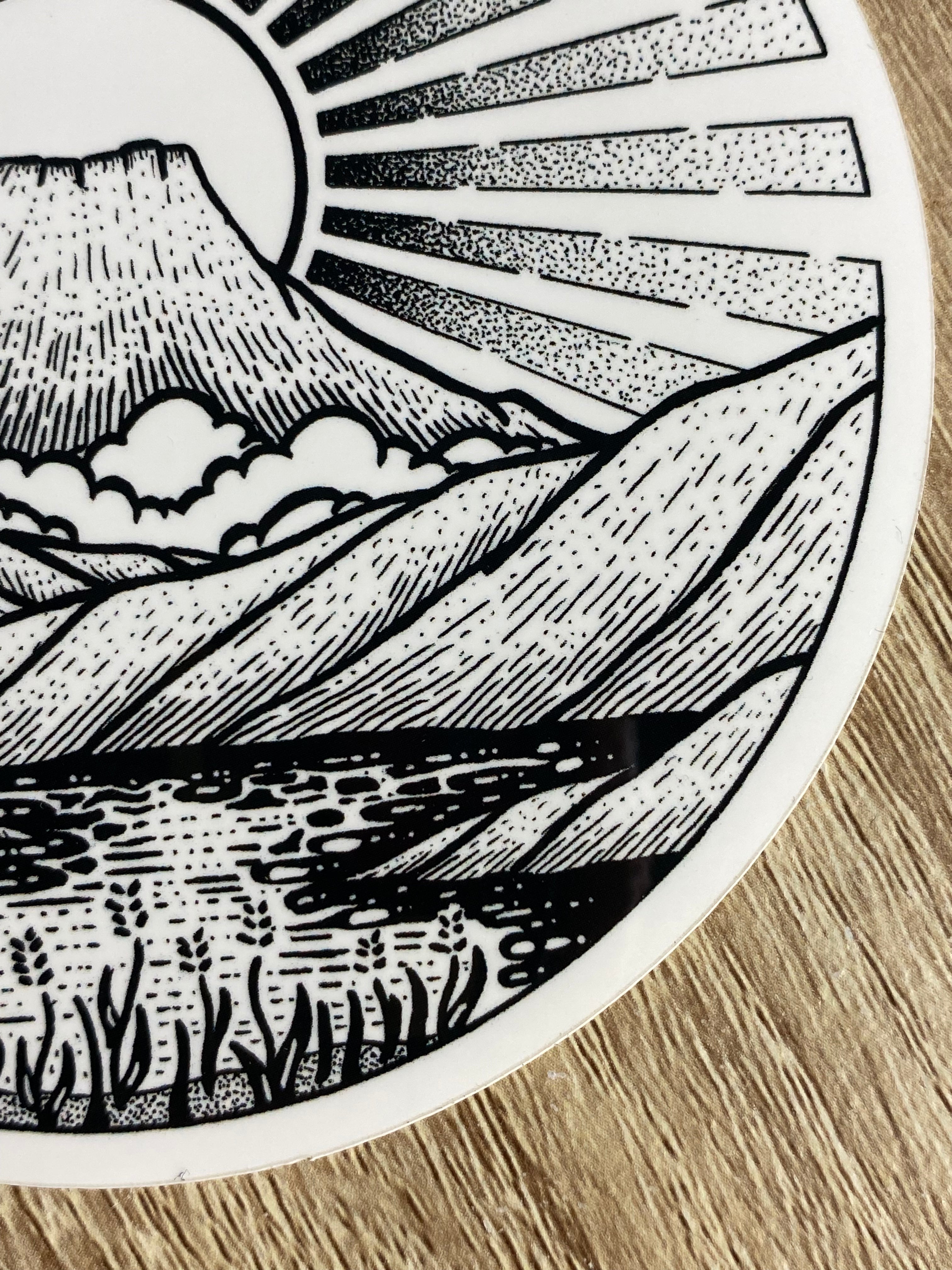 Vinyl sticker "Sunlight over the mountain" 11x11 cm